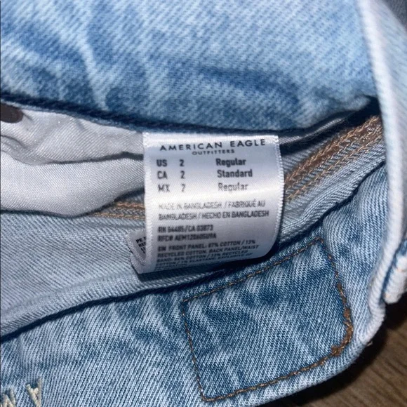 American Eagle Outfitters Light Wash Jeans size: 2 Regular - Picture 7 of 8